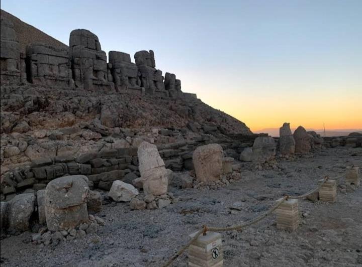 Nemrut Dagi Isik Pansi̇On Motel Karadut  Kültér fotó