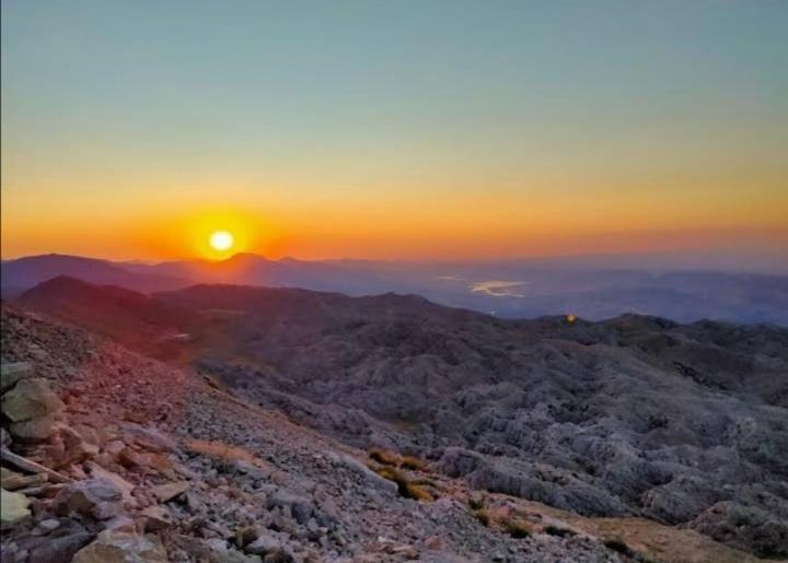 Nemrut Dagi Isik Pansi̇On Motel Karadut  Kültér fotó