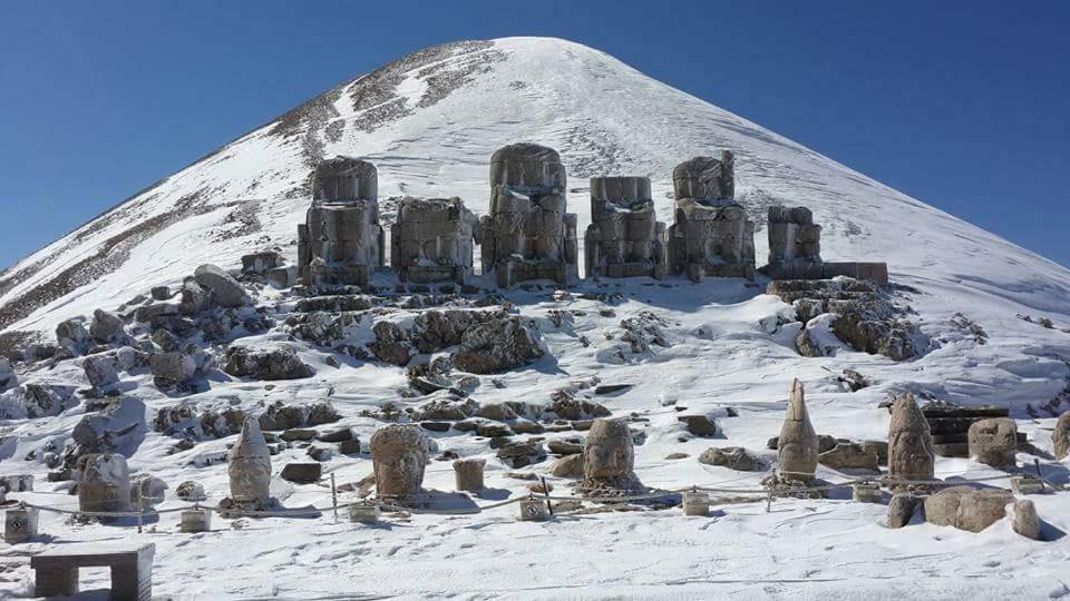 Nemrut Dagi Isik Pansi̇On Motel Karadut  Kültér fotó